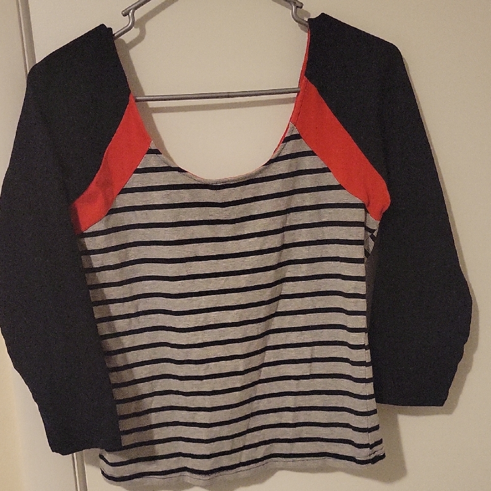 Wet Seal Black And Gray Striped Top Sz Large